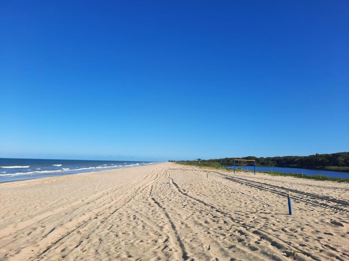 Bangalô 12 na praia de Guaratiba, Prado, ba Bagian luar foto